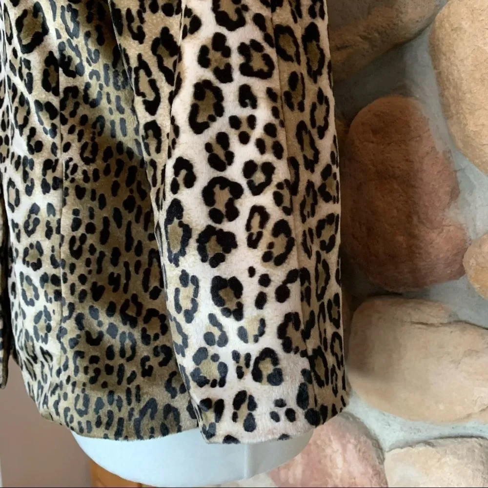 Rafaella Leopard Print Button-Front Jacket in Beige, Black and Brown - Picture 5 of 12